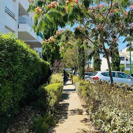 T2 Proche Plages Et Grandes Surfaces Apartamento *